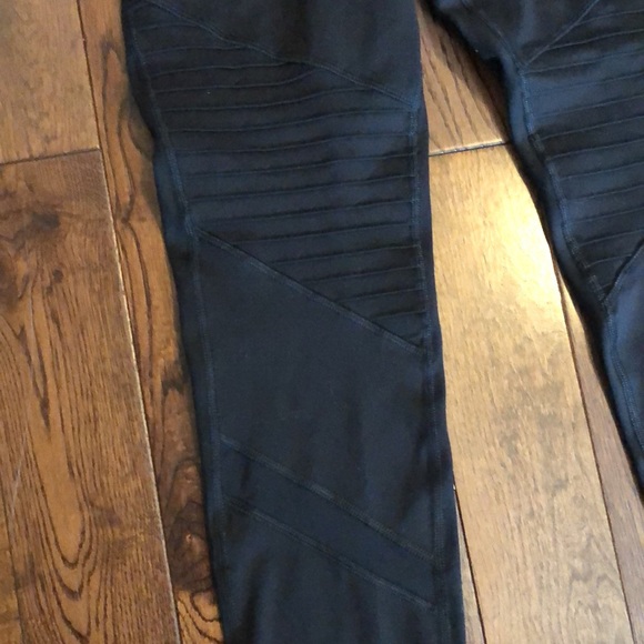 Old Navy Elevate Moto Legging - Picture 2 of 6